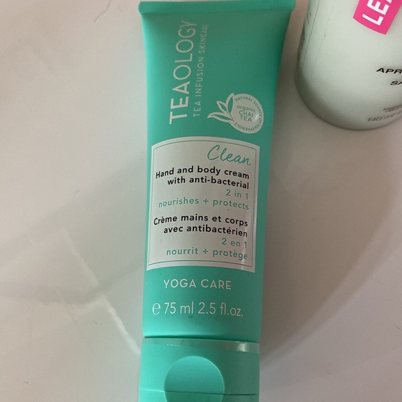 Sephora & Teaology bundle - Picture 3 of 4